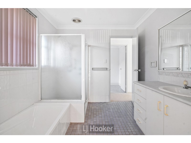 230 Maryland Drive, Maryland NSW 2287