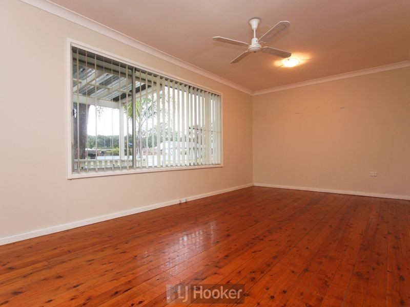 10 Melton Place, Croudace Bay NSW 2280