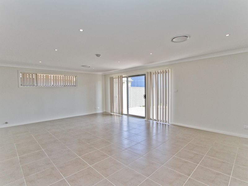 1/16 St Johns Drive, Croudace Bay NSW 2280