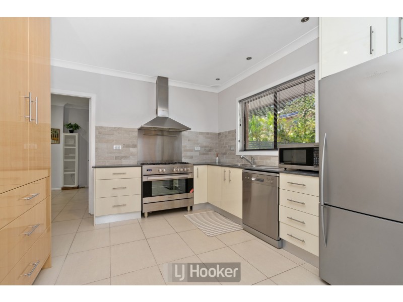 108 Beach Road, Wangi Wangi NSW 2267