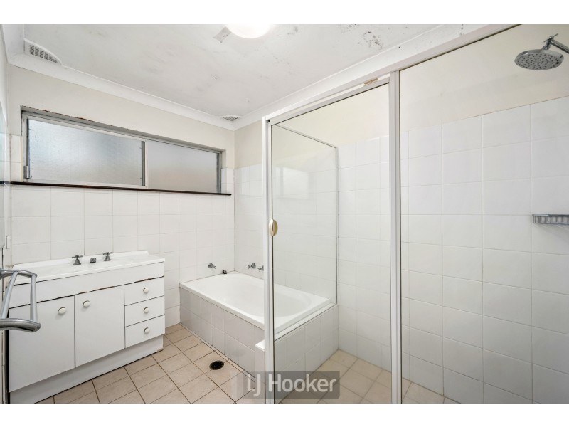 4 Lindsay Avenue, Valentine NSW 2280