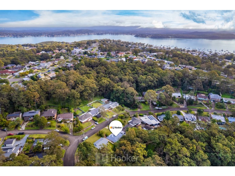 4 Lindsay Avenue, Valentine NSW 2280