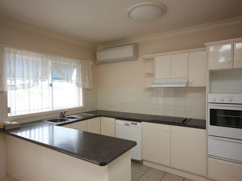 10/21 Excelsior Parade, Carey Bay NSW 2283
