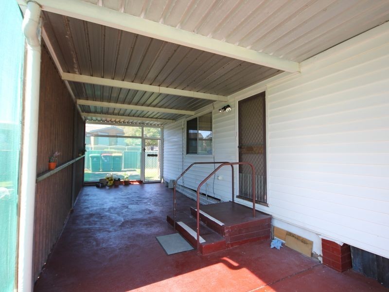 49 Yorston Street, Warners Bay NSW 2282