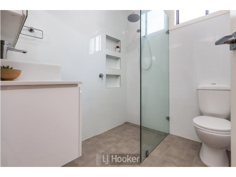 4/10 Queen Street, Warners Bay NSW 2282