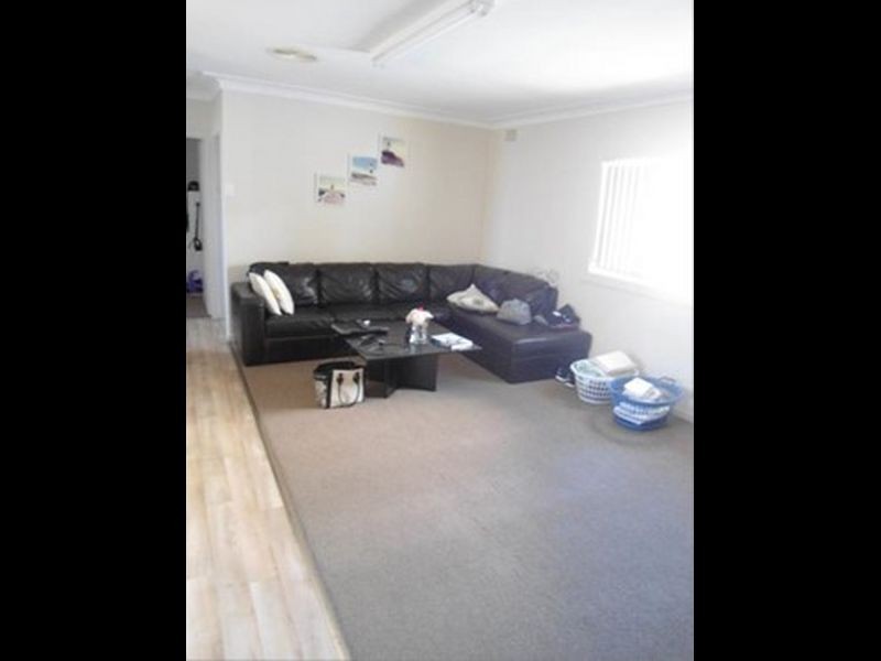 1/18 Haddon Crescent, Marks Point NSW 2280