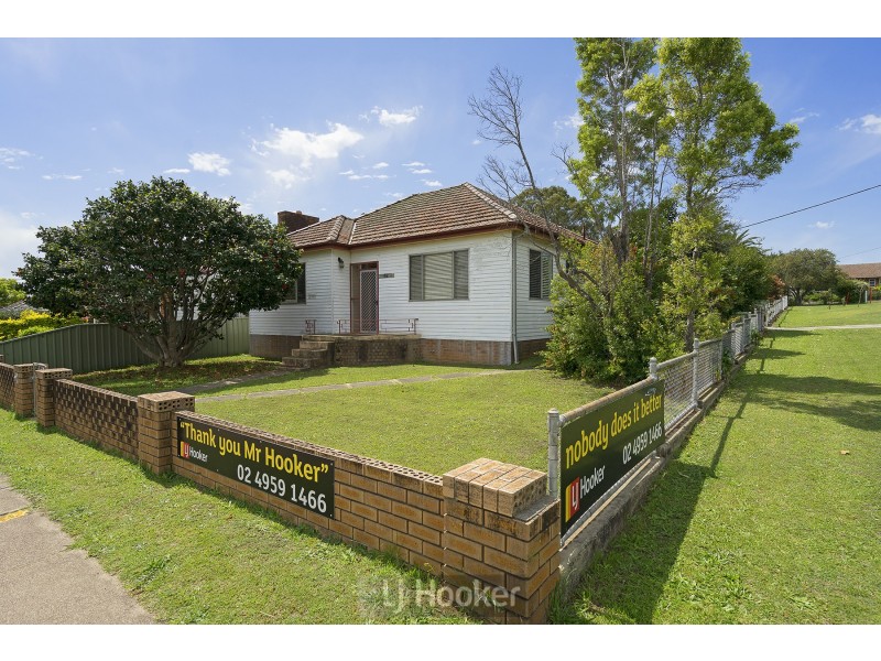 82 Anzac Parade, Toronto NSW 2283