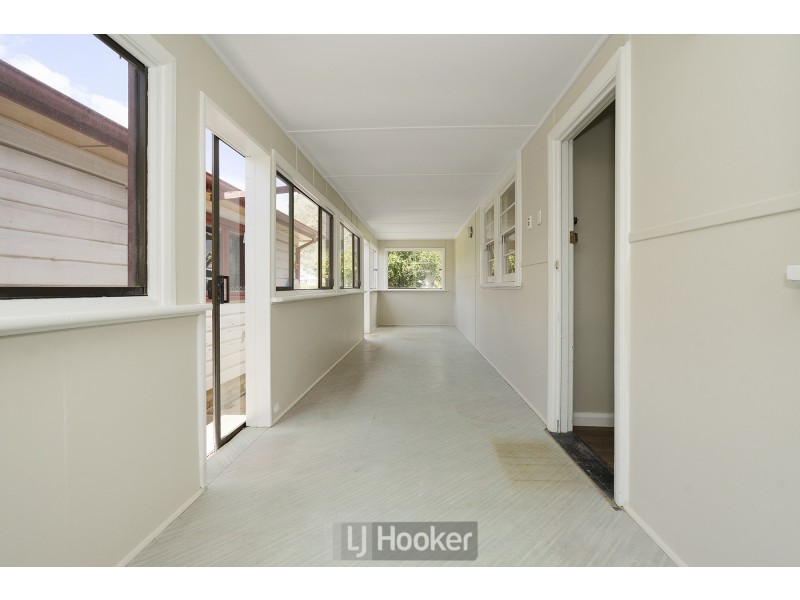 82 Anzac Parade, Toronto NSW 2283