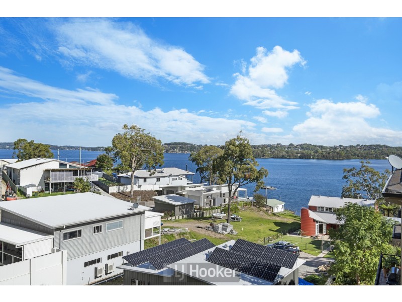 7 Killara Close, Coal Point NSW 2283