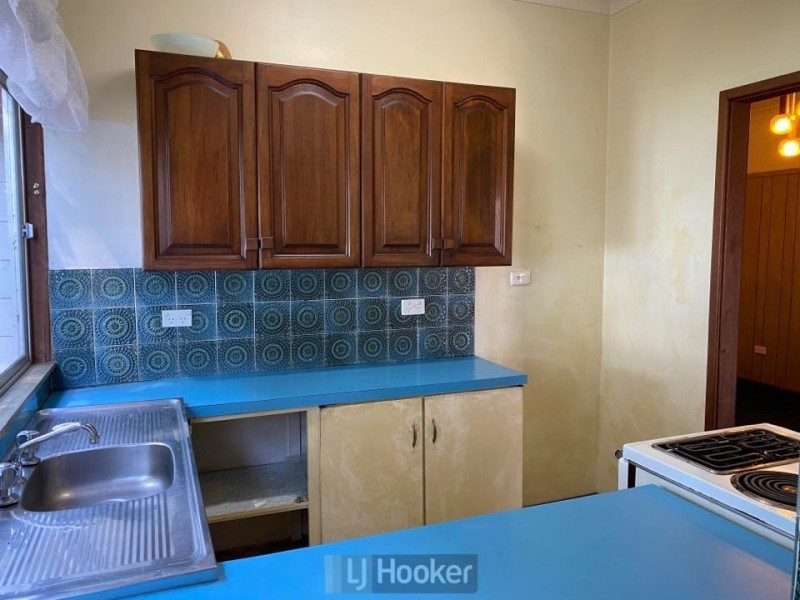 2/64 Anzac Parade, Toronto NSW 2283