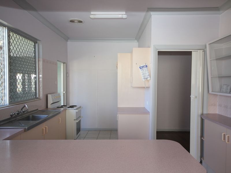 3 Bay Road, Fennell Bay NSW 2283