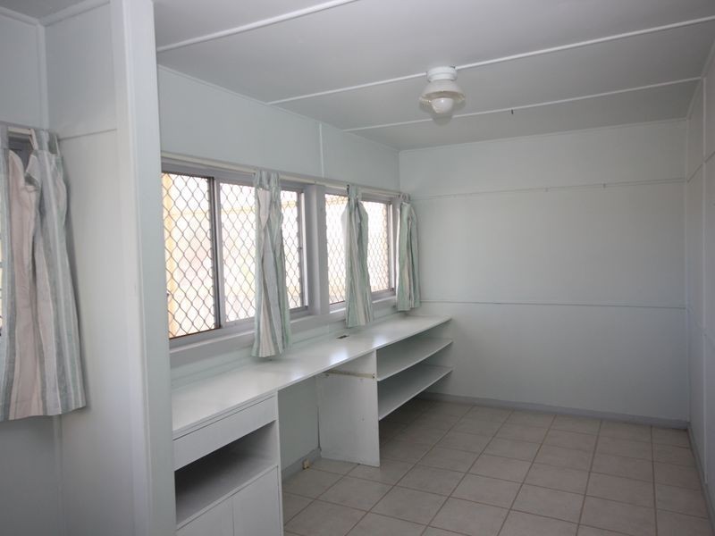 3 Bay Road, Fennell Bay NSW 2283