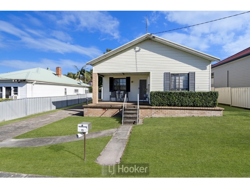 15 Fairfax Road, Warners Bay NSW 2282