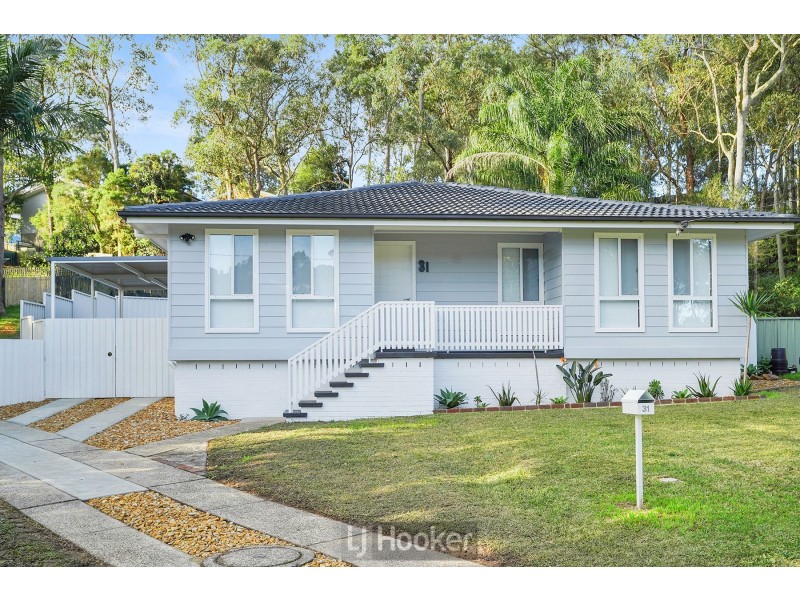 31 Tirabeenba Drive, Bolton Point NSW 2283