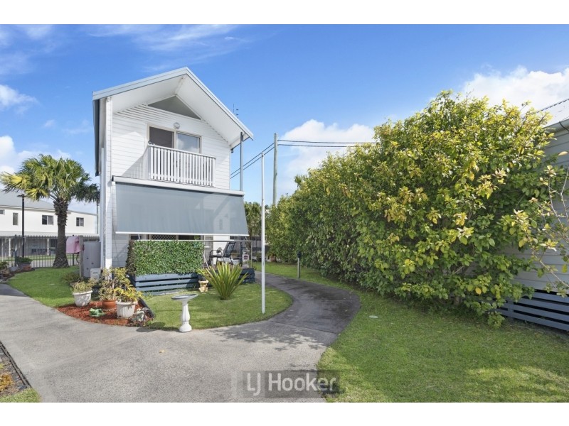205/687 Pacific Highway, Belmont NSW 2280