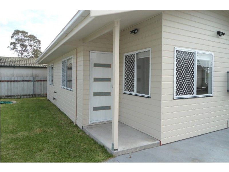 18a Maurie Avenue, Warners Bay NSW 2282