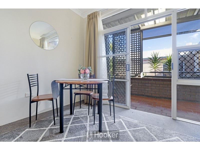 203/3 Violet Town Road, Mount Hutton NSW 2290