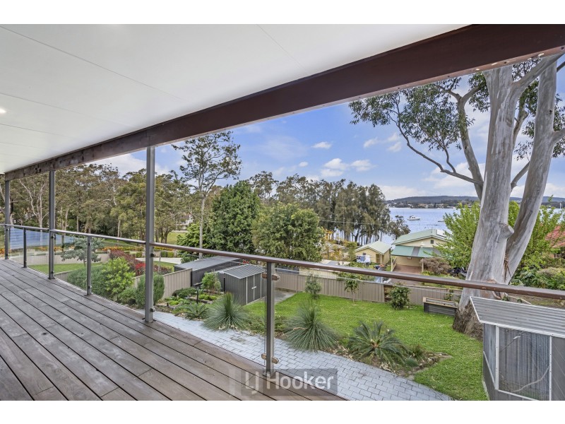 109 Bay Road, Bolton Point NSW 2283