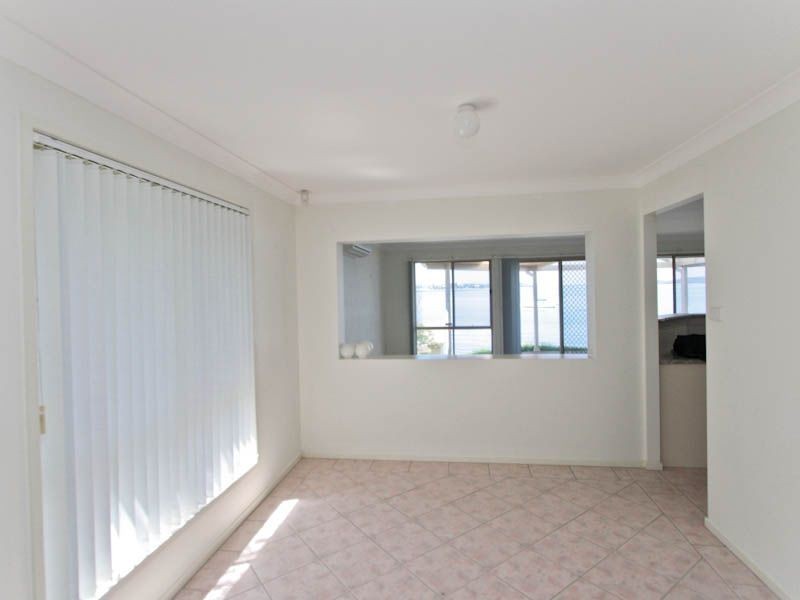 138 Ross Street, Belmont NSW 2280