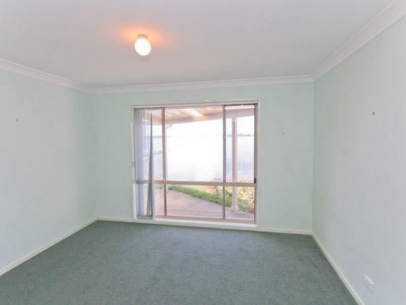 138 Ross Street, Belmont NSW 2280