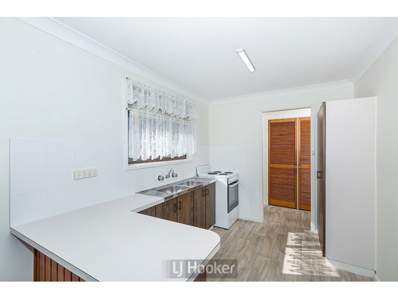 8 Brighton Street, Fennell Bay NSW 2283