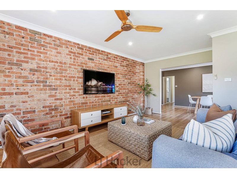 2/4 Windsor Close, Valentine NSW 2280