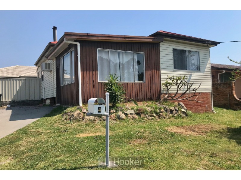 4 John Street, Tingira Heights NSW 2290