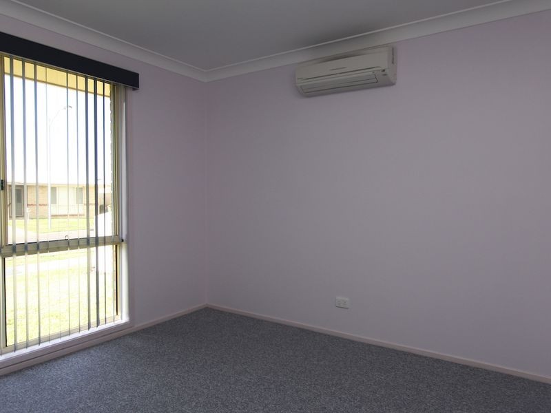 10 Karong Avenue, Maryland NSW 2287