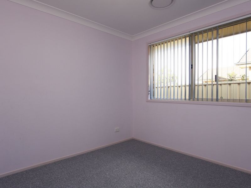 10 Karong Avenue, Maryland NSW 2287
