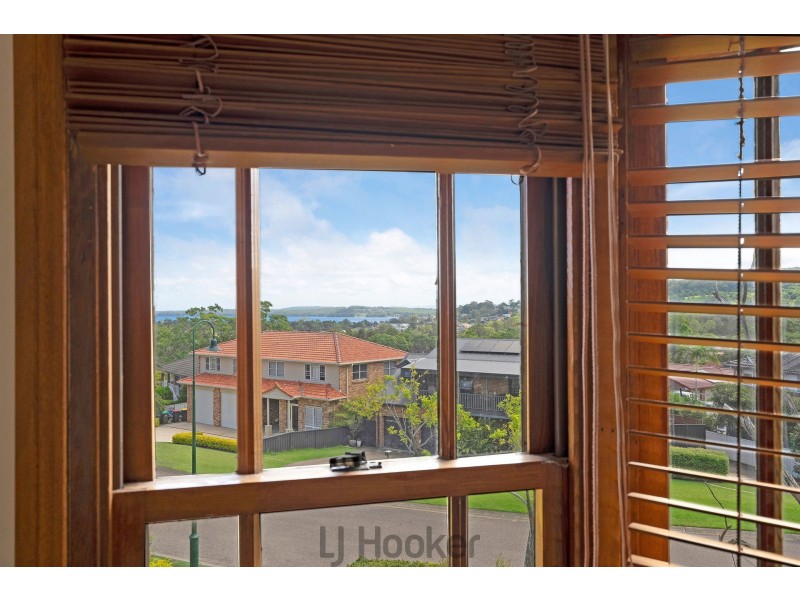 16 Kentmere Drive, Lakelands NSW 2282