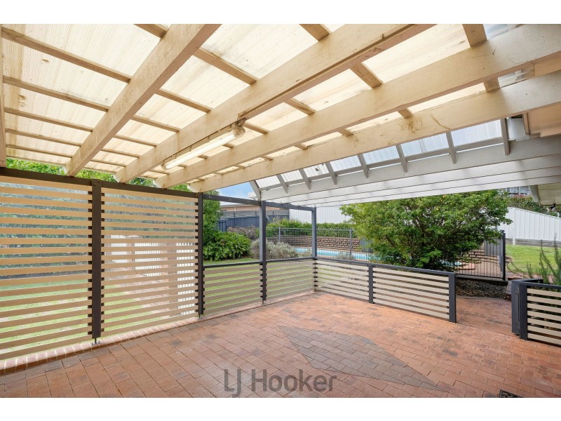 16 Kentmere Drive, Lakelands NSW 2282