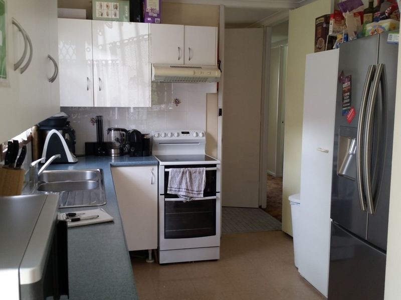 22 Threlkeld Drive, Bolton Point NSW 2283