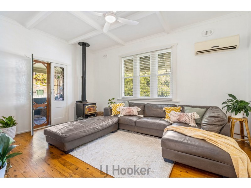 15 Rens Street, Booragul NSW 2284