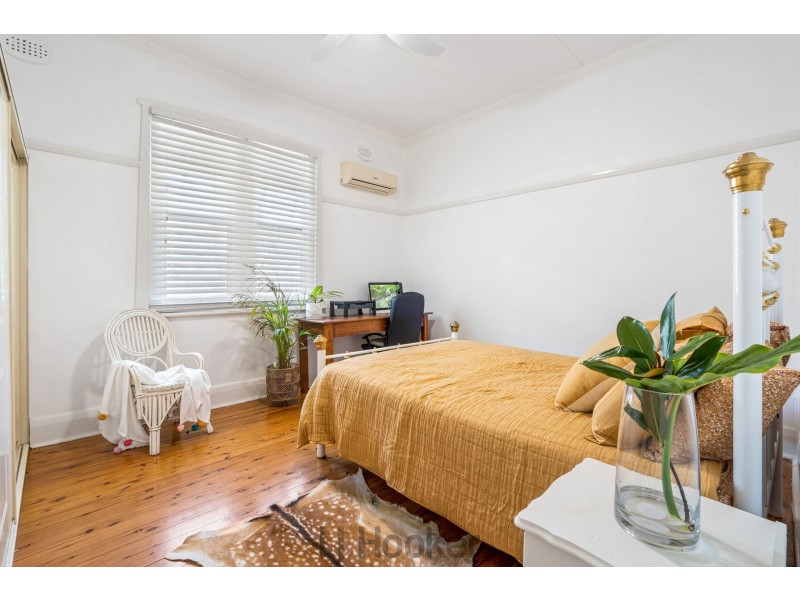 15 Rens Street, Booragul NSW 2284