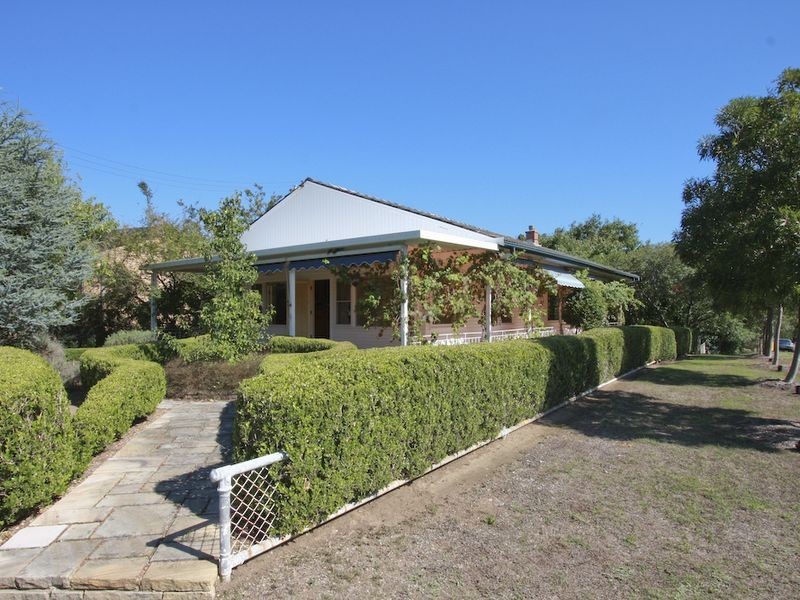 37 Croft Road, Eleebana NSW 2282