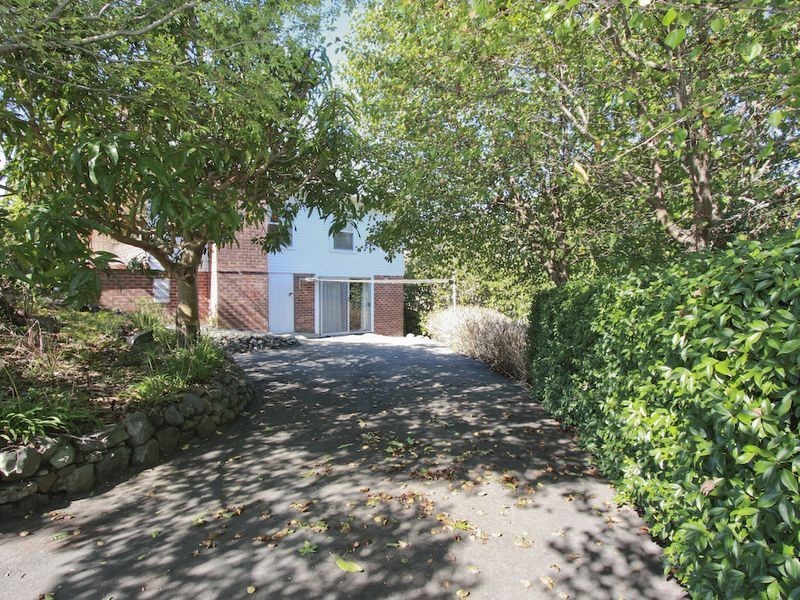 37 Croft Road, Eleebana NSW 2282
