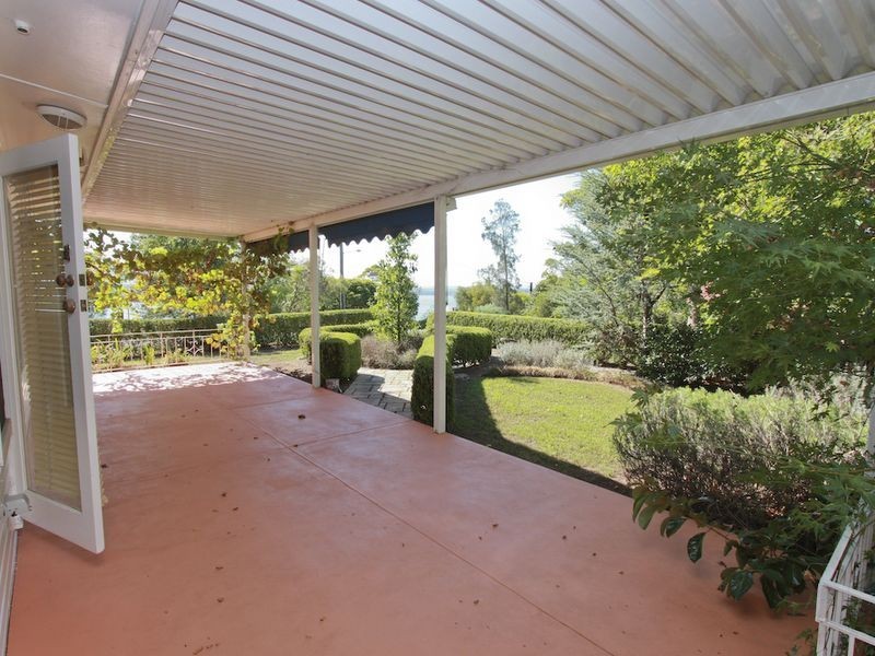 37 Croft Road, Eleebana NSW 2282