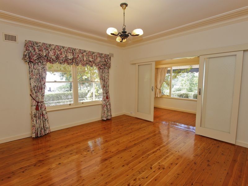 37 Croft Road, Eleebana NSW 2282