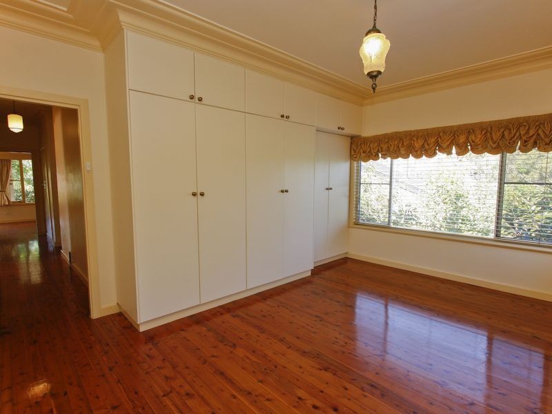 37 Croft Road, Eleebana NSW 2282