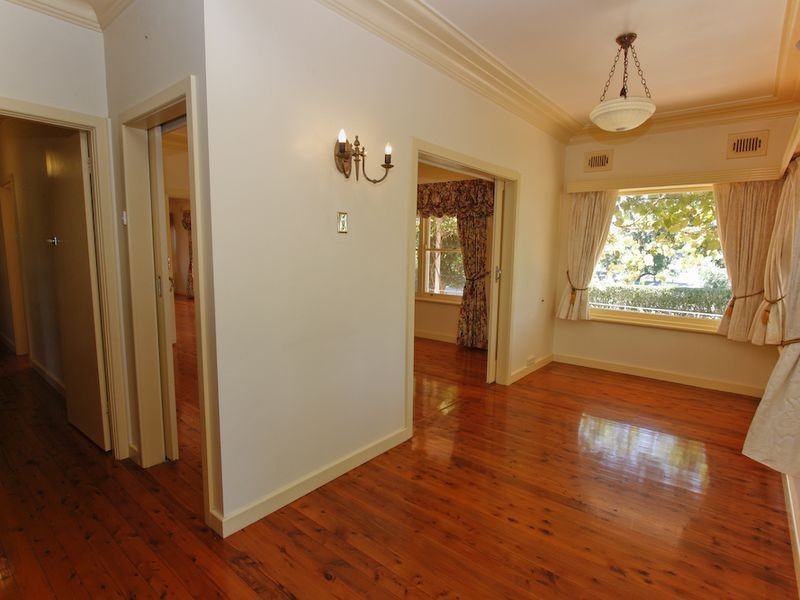 37 Croft Road, Eleebana NSW 2282