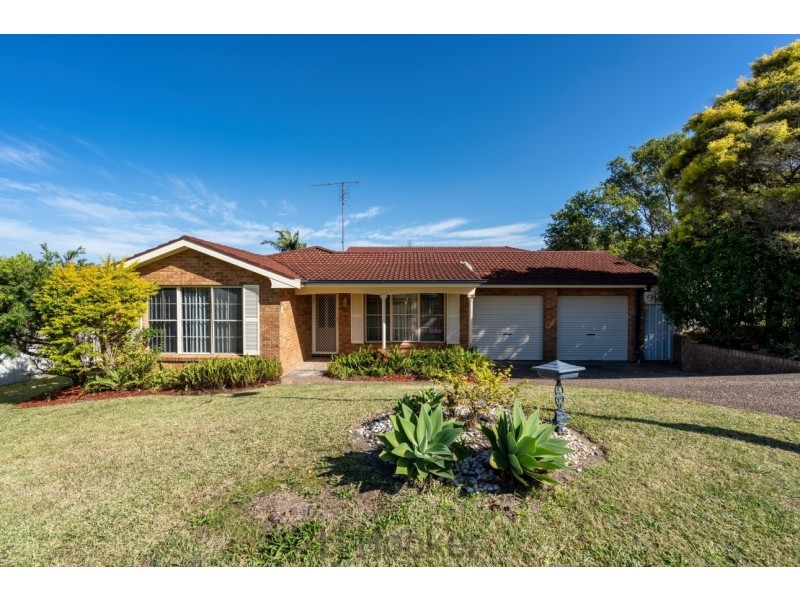 8 Kirkland Close, Lakelands NSW 2282