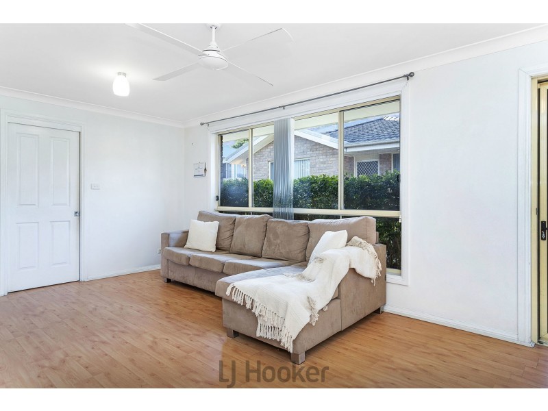 2/156 Medcalf Street, Warners Bay NSW 2282