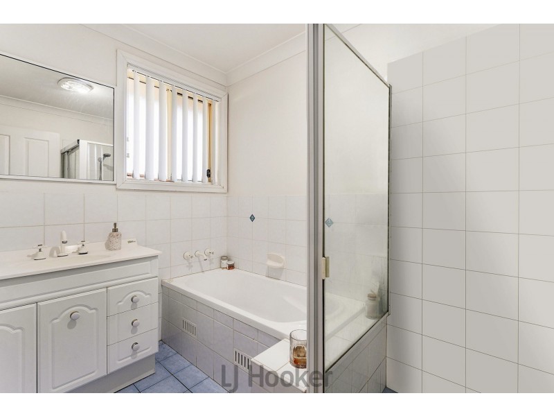 2/156 Medcalf Street, Warners Bay NSW 2282