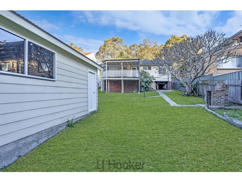 21 Christopher Avenue, Valentine NSW 2280
