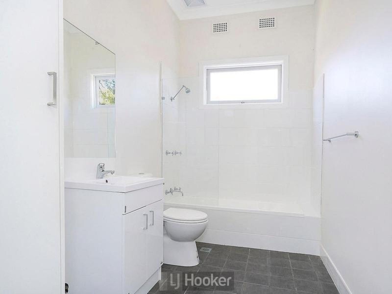 3/243 Maitland Road, Cessnock NSW 2325