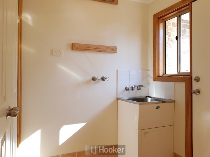 1/100 E K Avenue, Charlestown NSW 2290