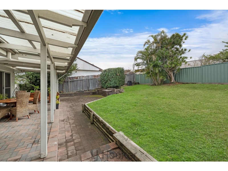 32 Robertson Road, Valentine NSW 2280