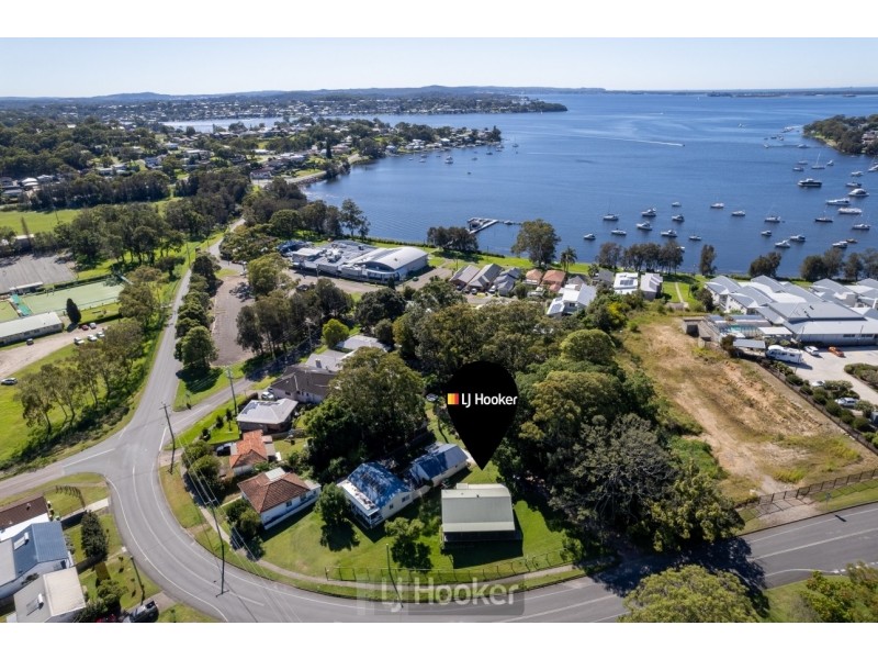 7 Dobell Drive, Wangi Wangi NSW 2267