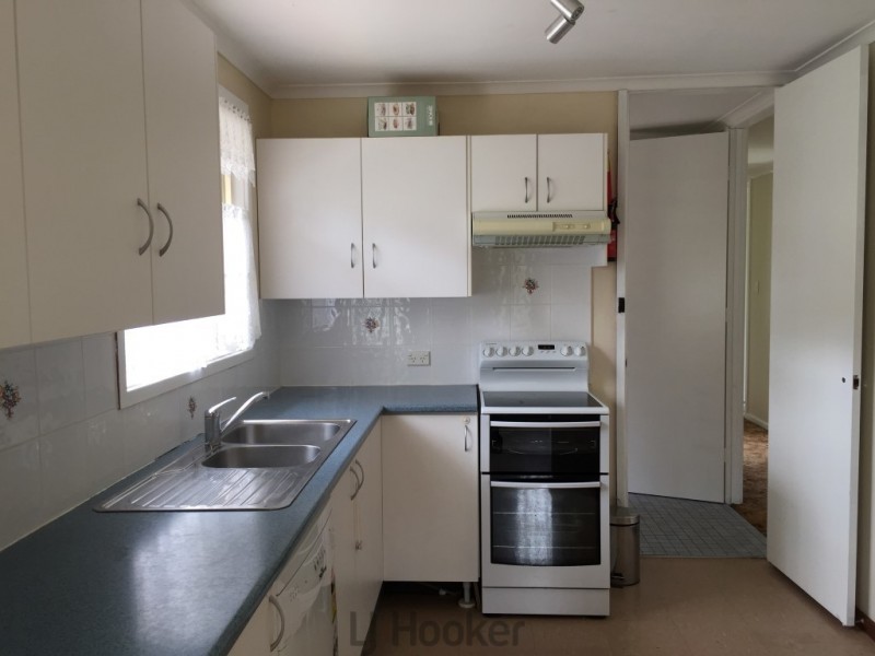 22 Threlkeld Drive, Bolton Point NSW 2283