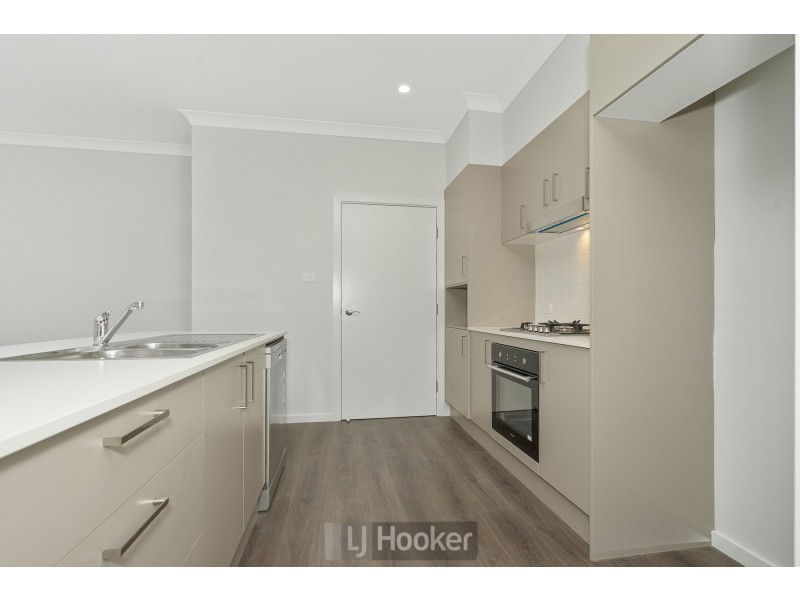 5/4 Cassine Boulevard, Waratah West NSW 2298